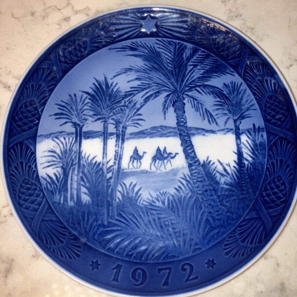 Royal Copenhagen 1972 IN THE DESERT 7-3/16" Plate, Denmark
